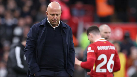  HLV Arne Slot thừa nhận mắc sai lầm