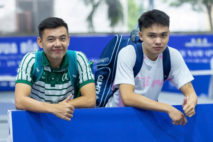 Lý Hoàng Nam (bên trái) và Trịnh Linh Giang là những ngôi sao pickleball hàng đầu Việt Nam