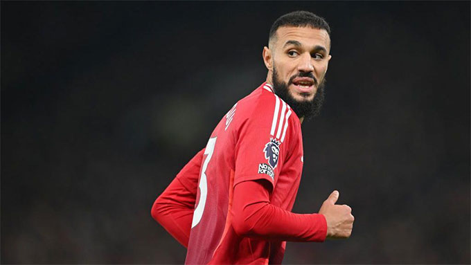 Mazraoui đã lọt vào "tầm ngắm" của Juventus