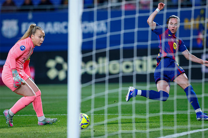 Nữ Barca trở thành nhà vô địch mùa đông tuyệt đối