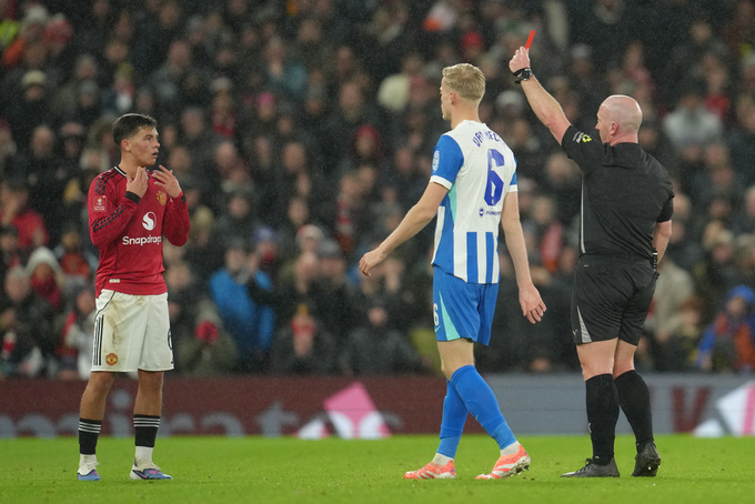 MU vừa bị Brighton đánh bại 1-2, qua đó phải dừng bước ở vòng 3 FA Cup