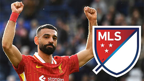 Simone Inzaghi celebrating with his Inter Milan players after beating Barcelona.