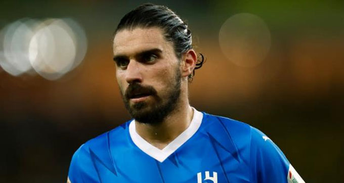 Ruben Neves sẵn sàng giảm lương để tới MU