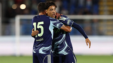 Real Madrid và Barca tranh giành 'ngọc thô' của Ajax