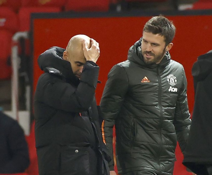 Carrick cần gây ra bất ngờ cho Guardiola
