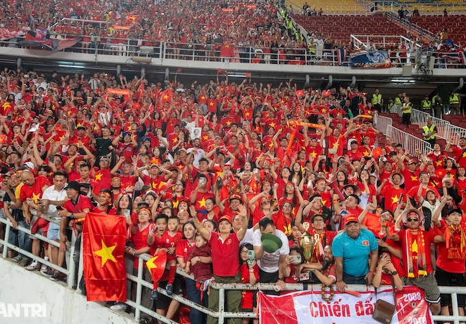 Người hâm mộ bóng đá Việt Nam luôn đòi hỏi rất cao từ ĐTQG - Ảnh: Đức Cường 