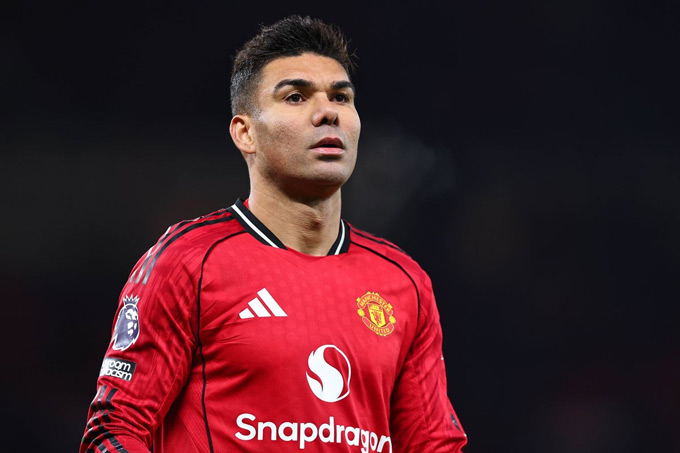 Casemiro chỉ còn hợp đồng với MU đến hết mùa này