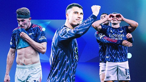 Simone Inzaghi celebrating with his Inter Milan players after beating Barcelona.