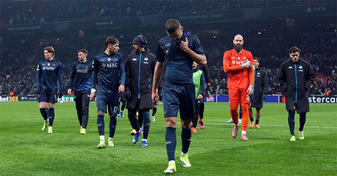Napoli chỉ giành được 1 điểm sau chuyến đi tới Đan Mạch