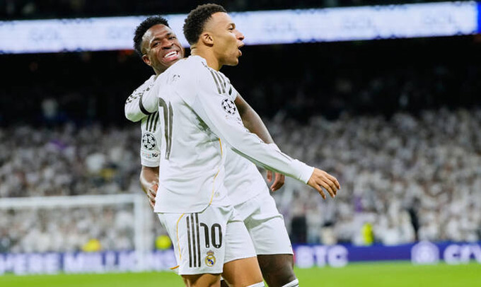 Mbappe luôn ra sức bảo vệ Vinicius