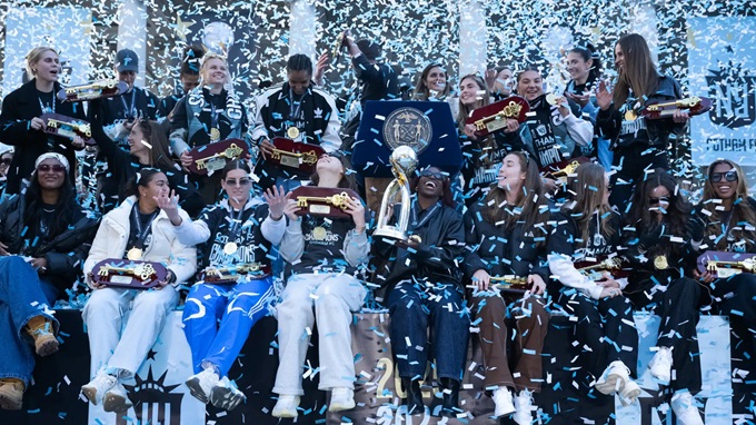 FIFA trao giải hơn 60 tỷ đồng cho đội vô địch Women’s Champions Cup.