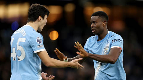  Marc Guehi chơi thế nào trong trận đầu tiên cho Man City?