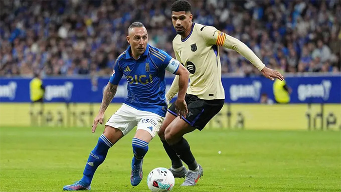 Santi Cazorla đã thua Barca ở lượt đi mùa này