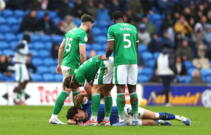 Anh rất đau đớn sau khi pha va chạm mạnh