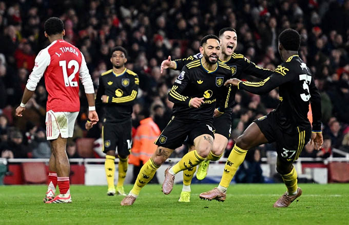 MU xuất sắc hạ Arsenal ngay tại Emirates