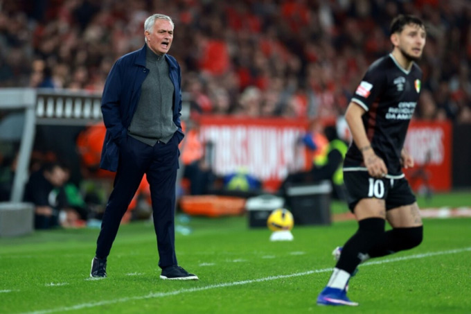 Mourinho chuẩn bị tái ngộ Real Madrid