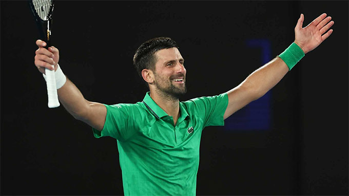 Djokovic xuất sắc vượt qua Jannik Sinner