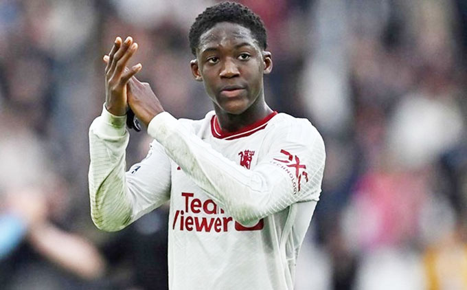 Việc gia hạn hợp đồng của Mainoo là vấn đề lớn của MU