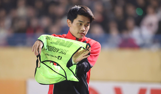 Đình Bắc dính chấn thương, không ra sân phút nào ở trận thắng 6-1 trước Tampines Rover - Ảnh: Minh Tuấn 