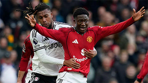 Carrick nói điều bất ngờ về Mainoo