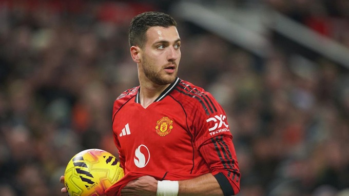 Diogo Dalot đang tìm lại phong độ cao dưới thời Michael Carrick