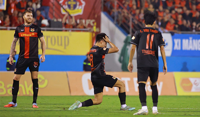 Ninh Bình đang để CAHN tạo lợi thế lớn trong cuộc đua vô địch V.League 2025/26 - Ảnh: Đức Cường 