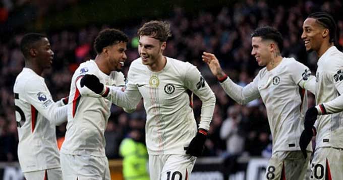 Palmer giờ không phải chịu quá nhiều áp lực khi các đồng đội san sẻ nhiều nhiệm vụ với anh