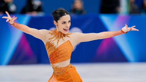 Simone Inzaghi celebrating with his Inter Milan players after beating Barcelona.