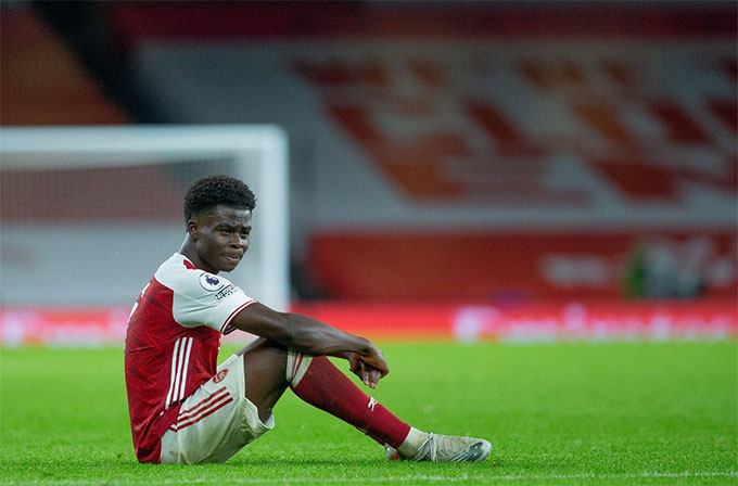 Saka đang tỏ ra khá mờ nhạt