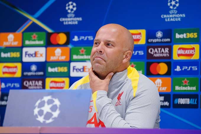 Slot không sợ mất ghế nếu Liverpool không có vé dự Champions League mùa tới