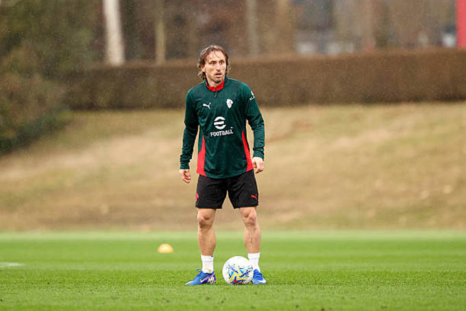 Modric có muốn tiếp tục ở lại Milan?