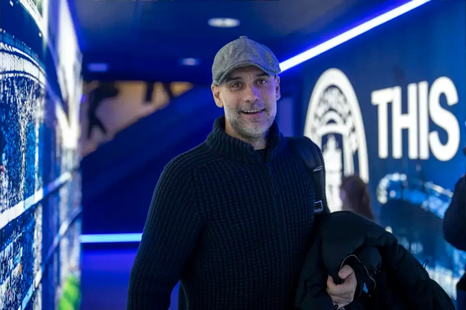 Man City của Pep đang bám theo Arsenal như hình với bóng