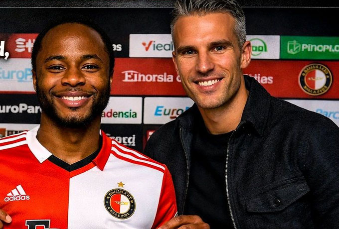 HLV Van Persie rất muốn có sự phục vụ của Sterling