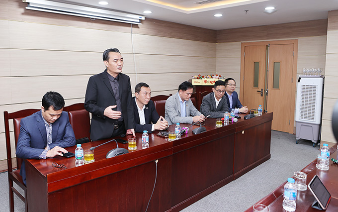 Ủy viên Thường trực BCH VFF Nguyễn Quốc Hội bày tỏ kỳ vọng mỗi thành viên của Tạp chí Bóng đá sẽ tiếp tục nỗ lực, nâng cao tinh thần trách nhiệm