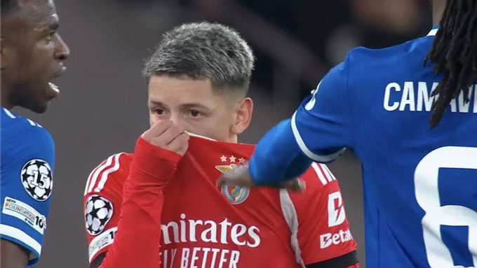 Prestianni đối diện nguy cơ bị cấm thi đấu tới 10 trận