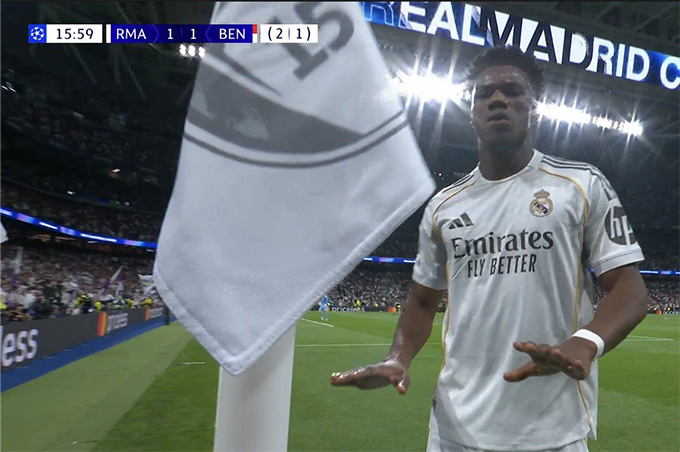 ...Và tiếp tục xuất sắc ở trận lượt về