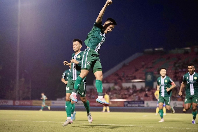 Niềm vui của Thanh Bình khi giành cú đúp ở trận đấu này - Ảnh: CTV