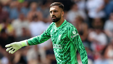 Simone Inzaghi celebrating with his Inter Milan players after beating Barcelona.