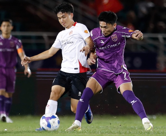 Việt Cưởng, người ghi bàn thắng duy nhất cho Becamex TP.HCM. Ảnh: Anh Khoa
