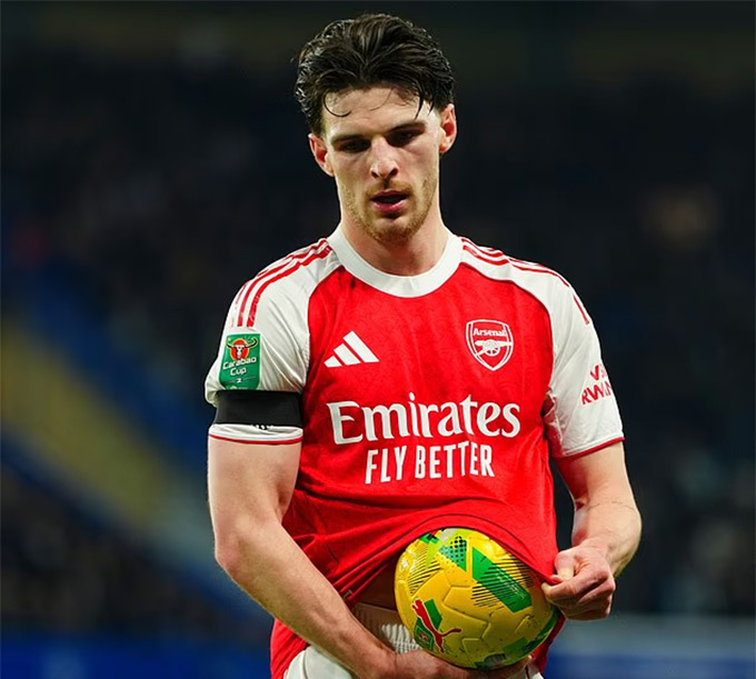 Các tình huống câu giờ khi ném biên sẽ bị xử lý mạnh tay