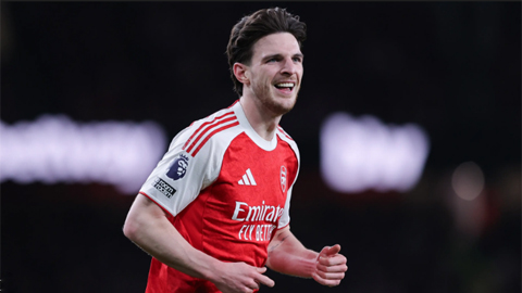 Simone Inzaghi celebrating with his Inter Milan players after beating Barcelona.