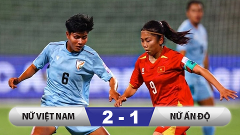 Simone Inzaghi celebrating with his Inter Milan players after beating Barcelona.