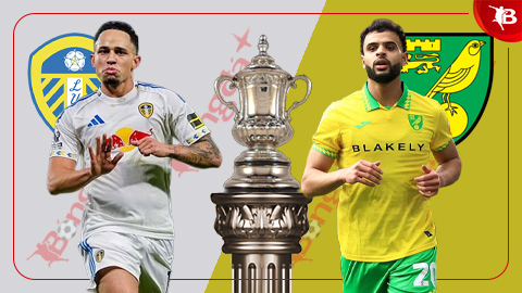 Simone Inzaghi celebrating with his Inter Milan players after beating Barcelona.