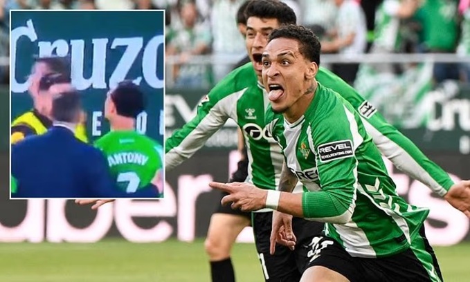 Antony đã khép lại trận derby giữa Betis và Sevilla trong những cảm xúc trái chiều.