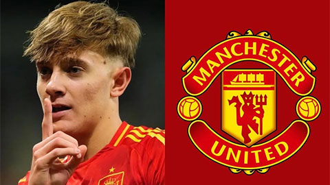 Simone Inzaghi celebrating with his Inter Milan players after beating Barcelona.