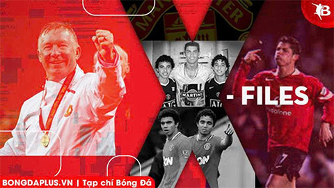 Simone Inzaghi celebrating with his Inter Milan players after beating Barcelona.