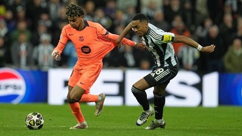 Giá mà Barca biết tấn công như… Laporta