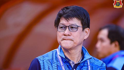 Nếu thất bại với bầu Thụy, HLV Vũ Tiến Thành sẽ lên núi với bầu Đức