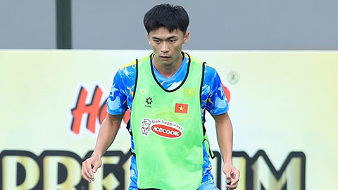 Nguyễn Trần Việt Cường: 'Dùng số áo của Tiến Linh vừa là sức ép lẫn động lực' 