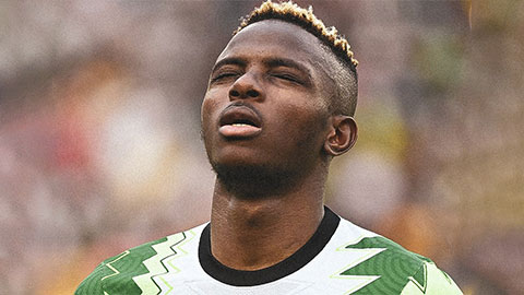 Victor Osimhen và 'lời cầu nguyện từ cống rãnh'